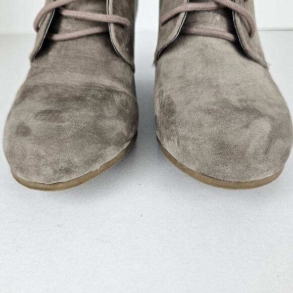 New Directions Women's Wedge Heel Lace Up Ankle Booties Taupe/Gray Size 6 - Picture 4 of 12